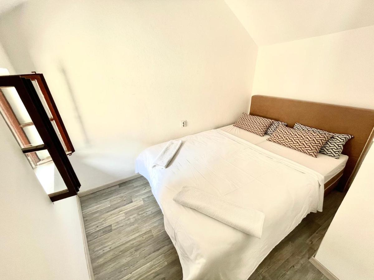 St.Tripun Apartment Cattaro Esterno foto